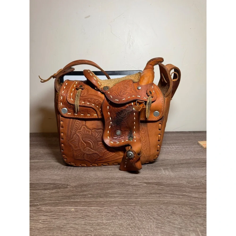 Western Shoulder Bag Horse Saddle Hand Tooled Leather Brown Medium